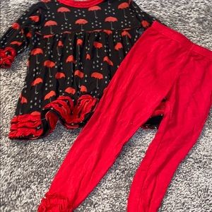 Kickee pants set